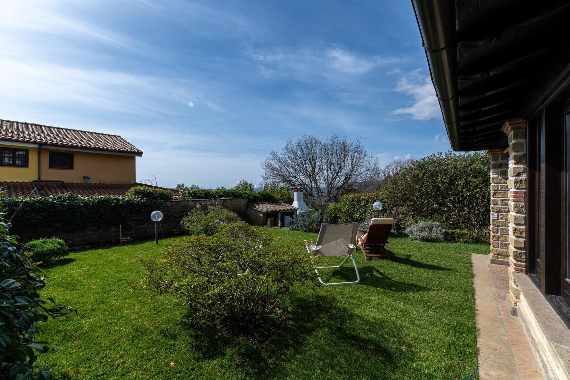 A Casa Di Fio' Villa เตรวินญาโน โรมาโน ภายนอก รูปภาพ